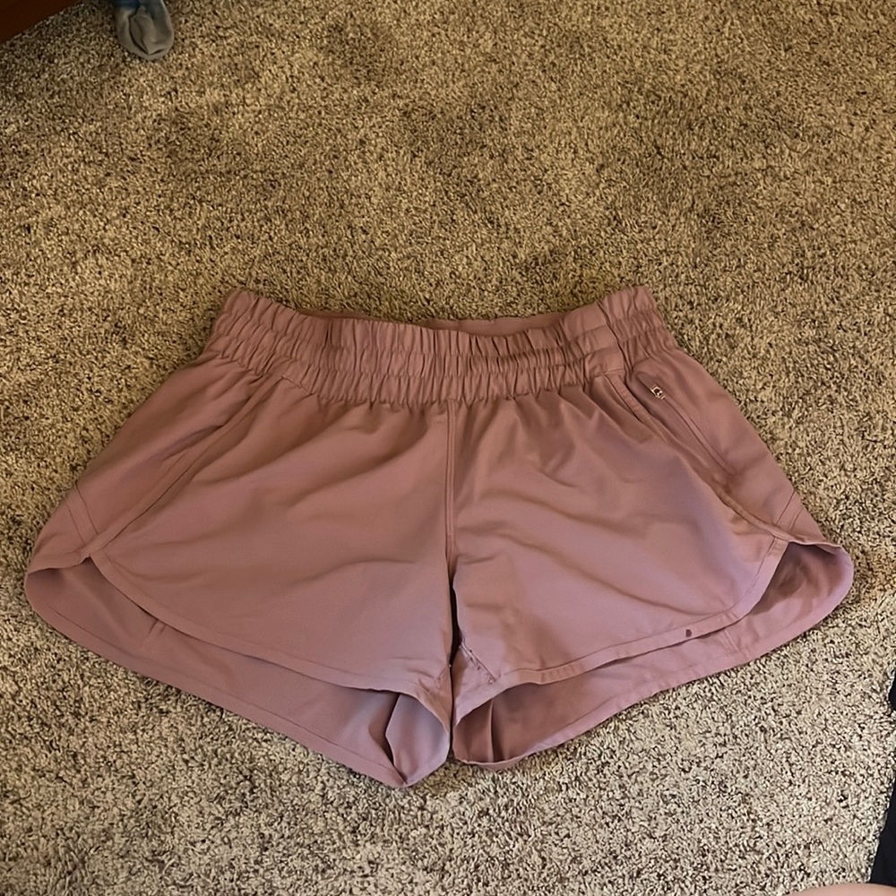 Lululemon tracker shorts